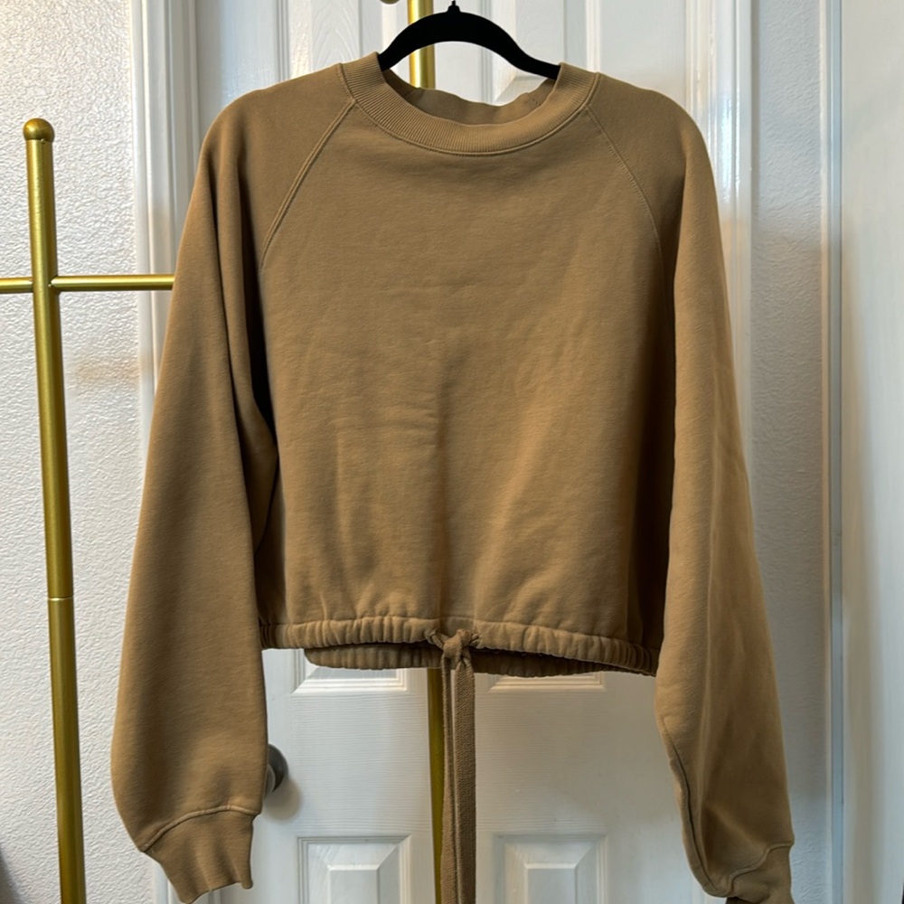 Weekday oversized crew neck size M